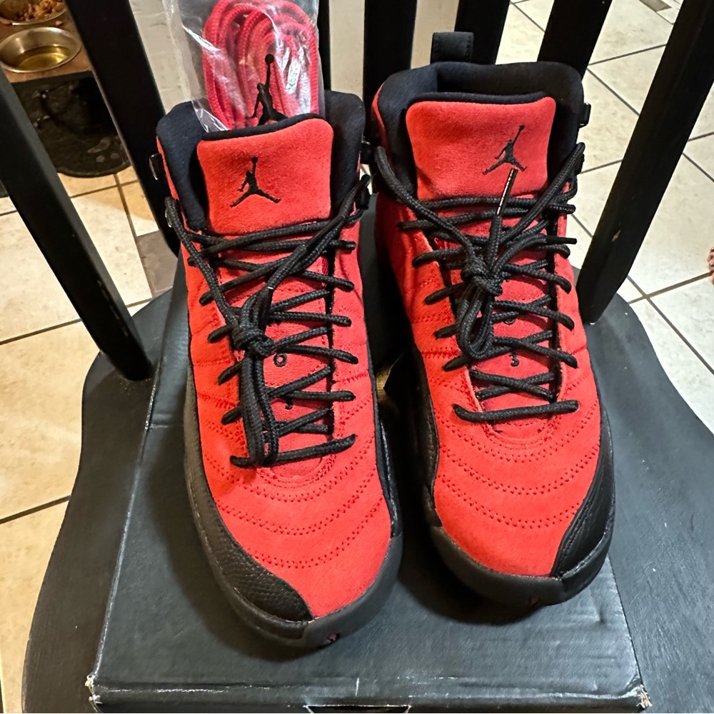 Jordan 12 Retro Reverse Flu Game - Picture 11 of 11